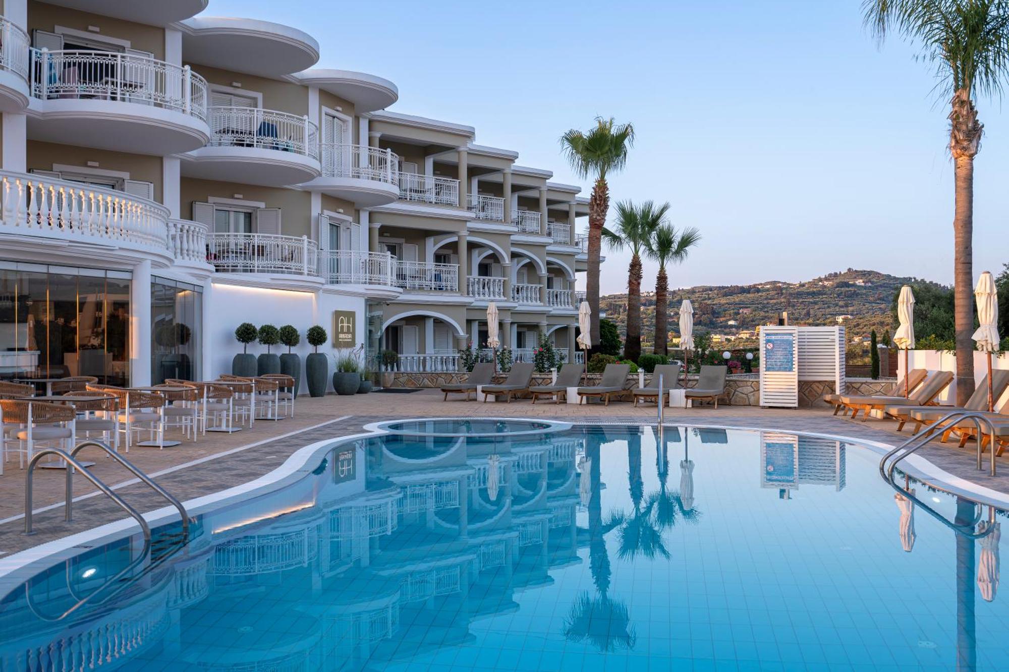 Arkadia Hotel Kypseli Exterior photo